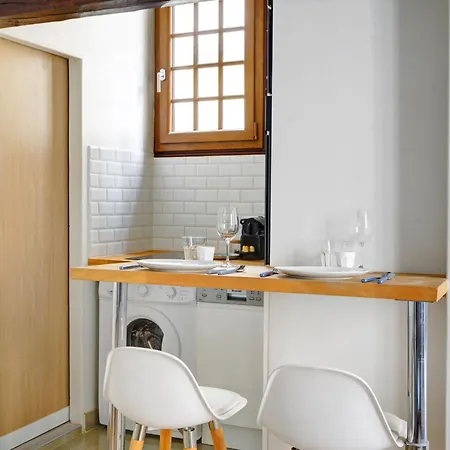 Apartment Luminous In Le Marais *